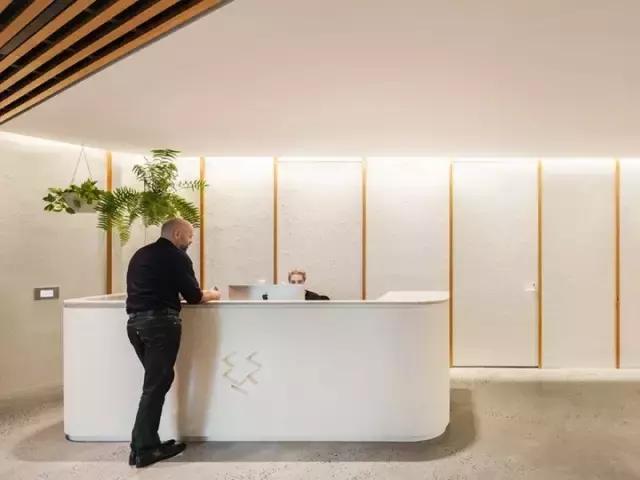 2000m2 像家一樣溫馨的辦公室，看完我心動了